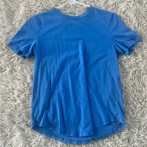 Blue lululemon tshirt